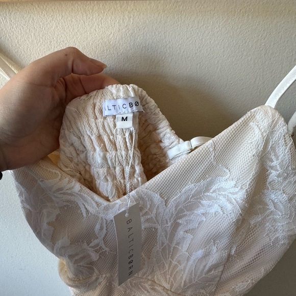 Baltic Born White Lace Maxi Dress - Picture 9 of 13